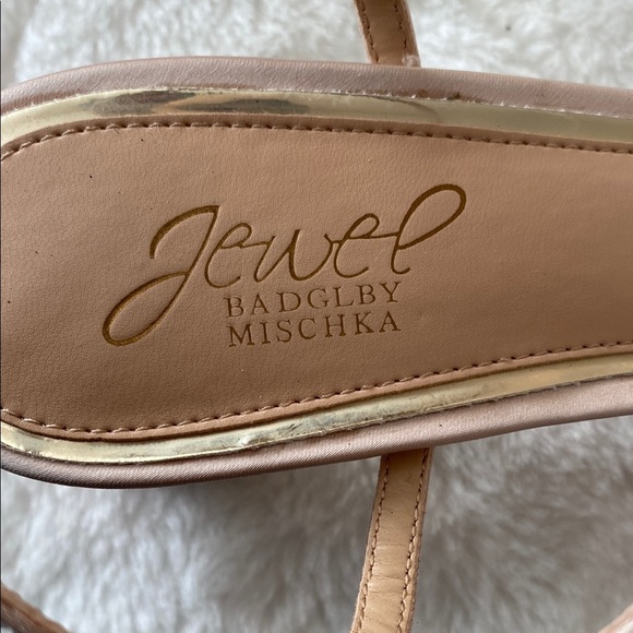 Jewel Badgley Mischka Cream and Silver Heels Sophisticated Style - Picture 13 of 13